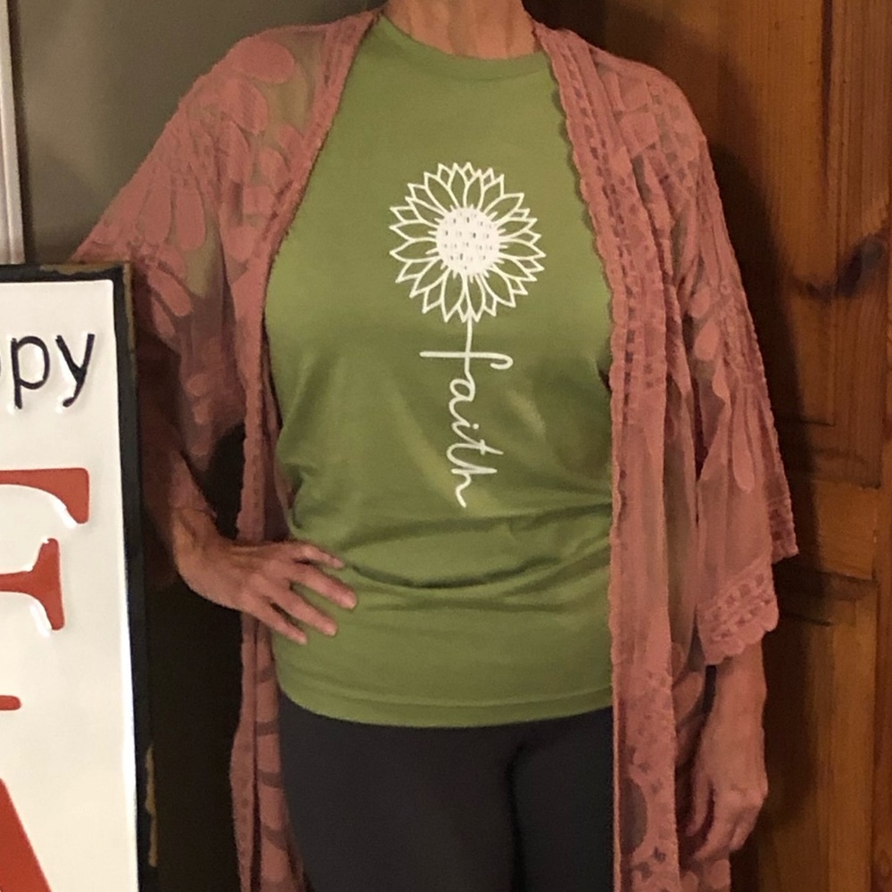 Faith Sunflower Graphic Tee